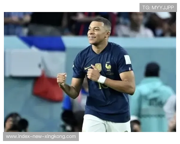 法国媒体封姆巴佩为王，姆巴佩是法国球队的球员