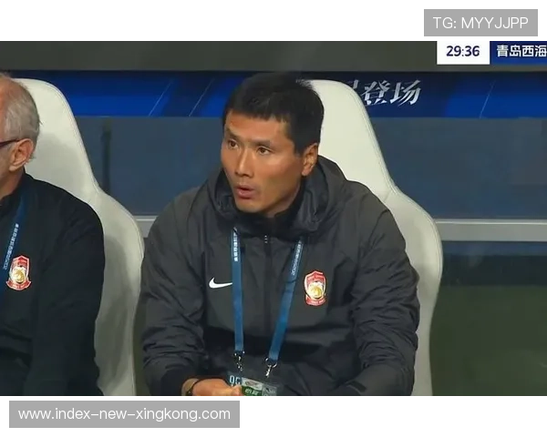 邵佳一与召元老教练:足球传奇的传承与革新