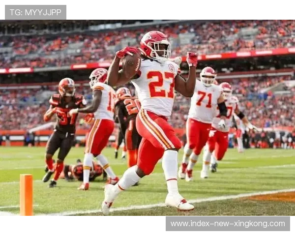 哈里斯单场48分爆发：再塑传奇，篮下杀手崛起