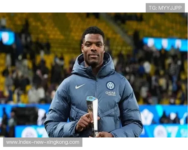 国际米兰中路组合提高传递效率,邓弗里斯跑动凶悍