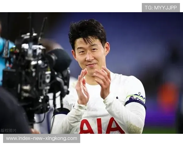 热刺反击线路明确，孙兴慜切入禁区后的搓射稍偏